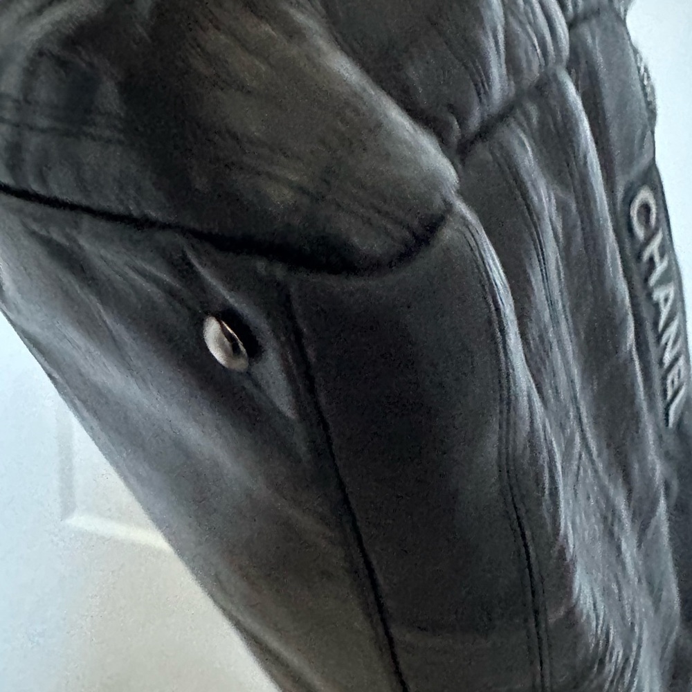 CHANEL LAX Shoulder Bag - Picture 12 of 14